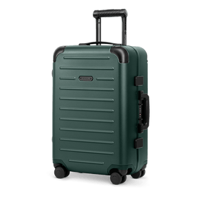 Mala SOLGAARD - Carry-On Closet®