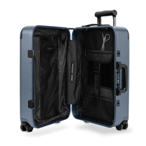 Mala SOLGAARD - Carry-On Closet®